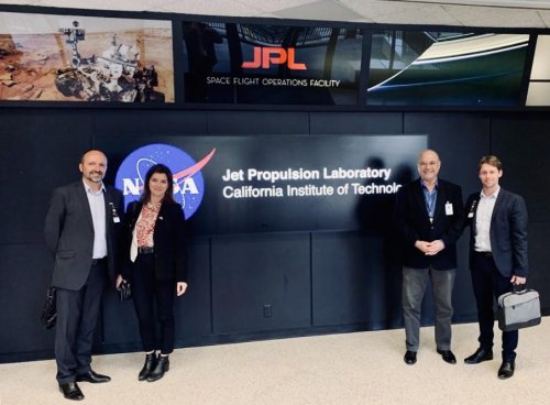 Le JPL (Jet Propulsion Lab) de la NASA et le CNES (Centre National d’Etudes Spatiales) poursuivent leur longue collaboration pour l’exploration spatiale Le JPL (Jet Propulsion Lab) de la NASA et le CNES (Centre National d’Etudes Spatiales) poursuivent leur longue collaboration pour l’exploration spatiale